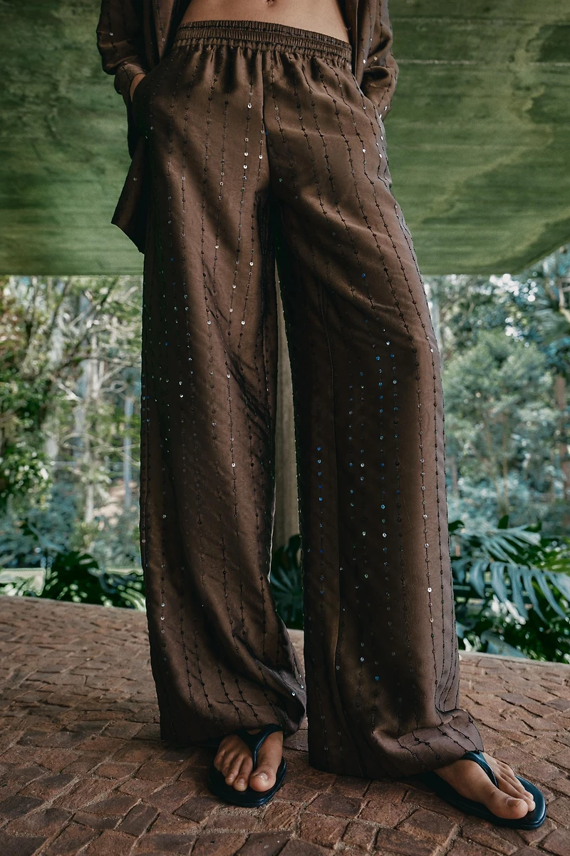 FLOWY SEQUIN PANTS