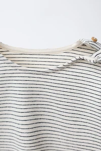 ENSEMBLE T-SHIRT ET PANTALON À RAYURES