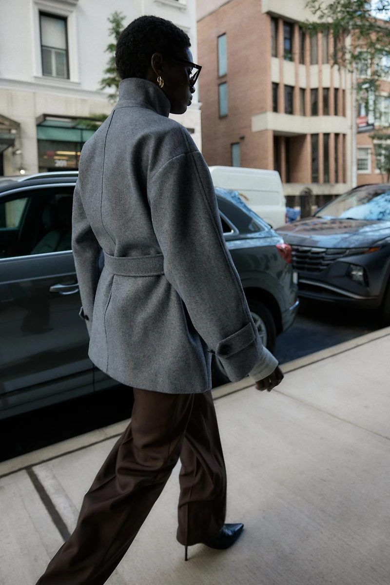 SOFT DOUBLE-POSITION COLLAR COAT