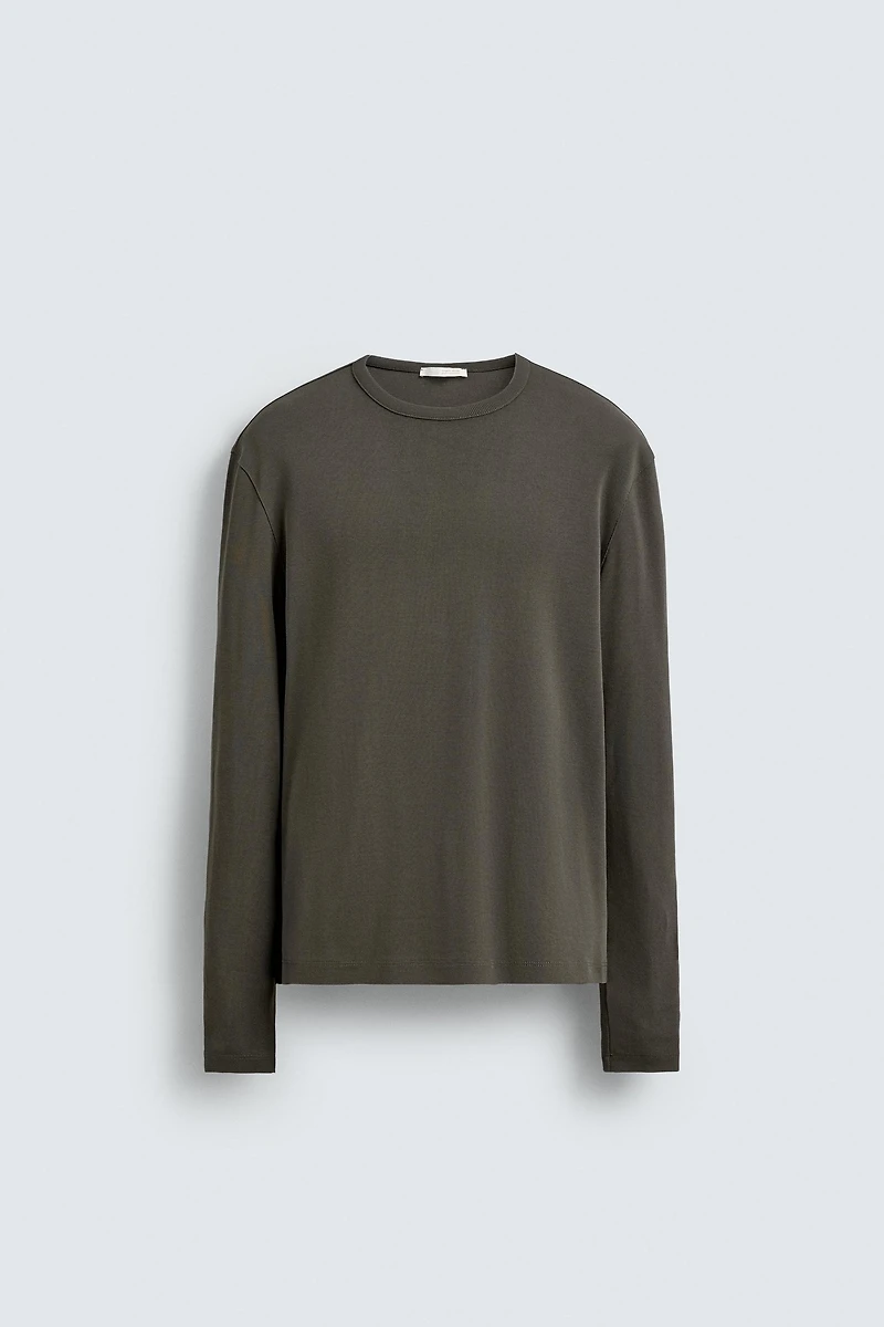 REGULAR FIT TEXTURED T-SHIRT