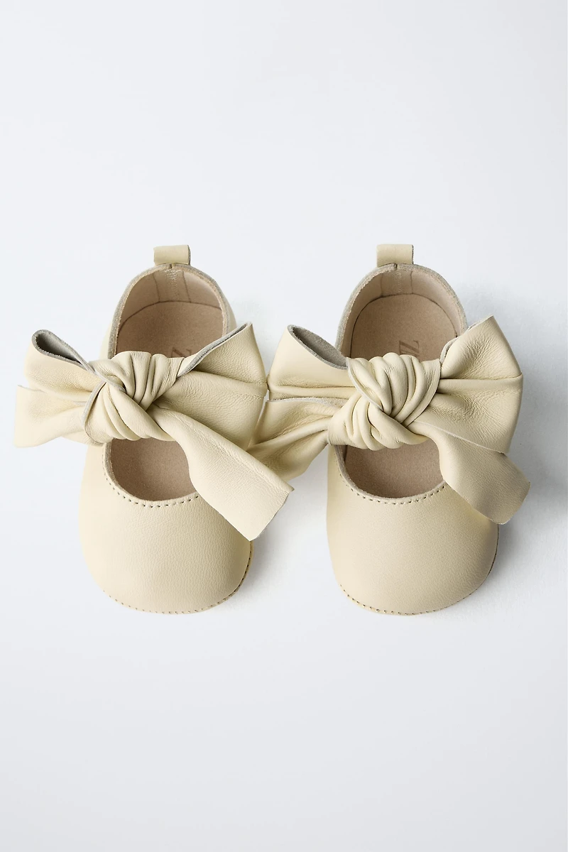 BALLERINES EN CUIR