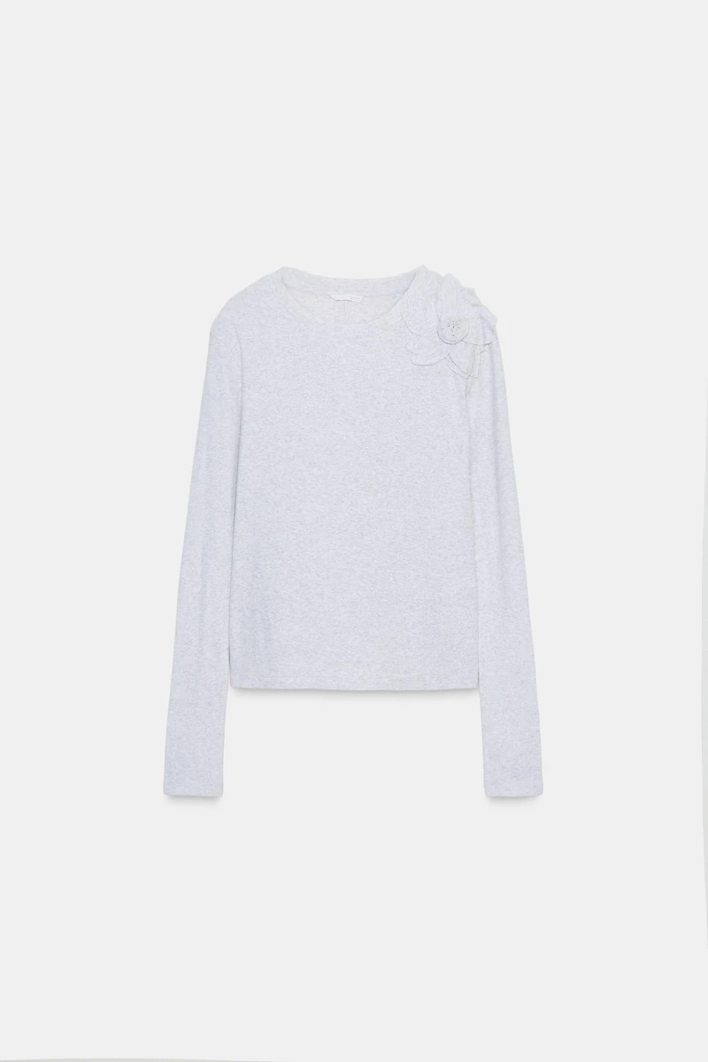 HAUT À FLEURS SUR LE DEVANT