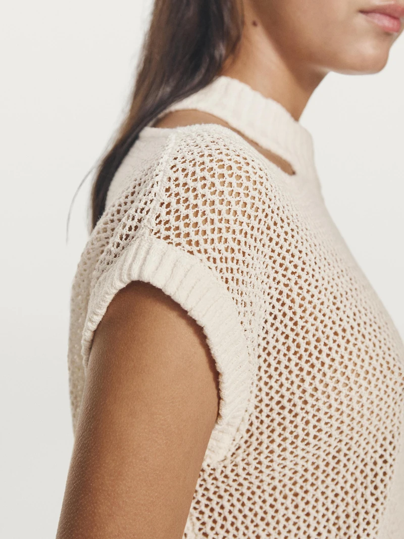 Knit top with cut-out neck