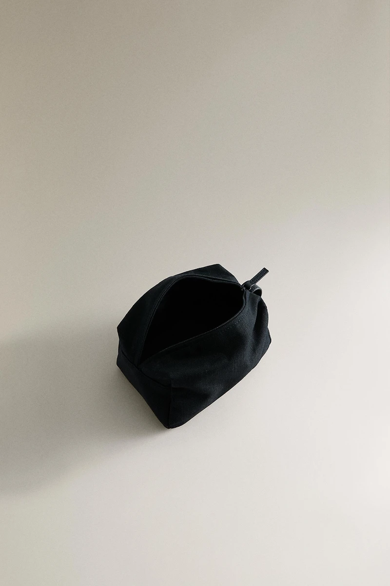 FABRIC MAKEUP BAG