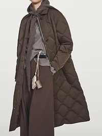 Long water-repellent puffer jacket