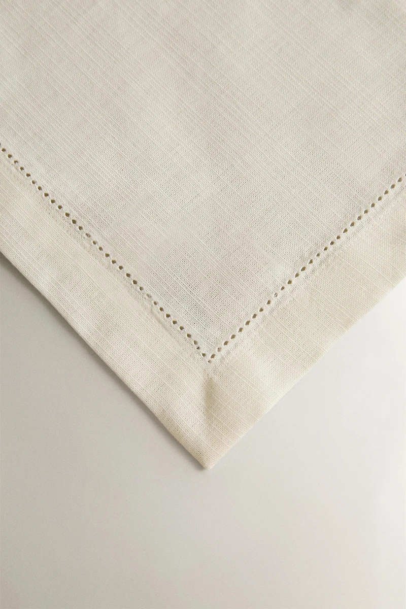 HEMSTITCHED COTTON NAPKIN