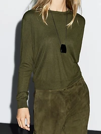 Wool blend knit sweater with crew neck