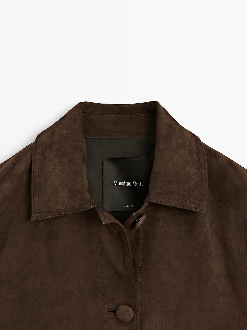 Veste courte boutons recouverts en cuir finition daim