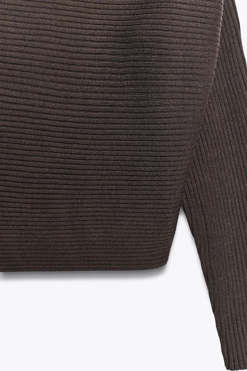 ASYMMETRIC RIB KNIT TOP