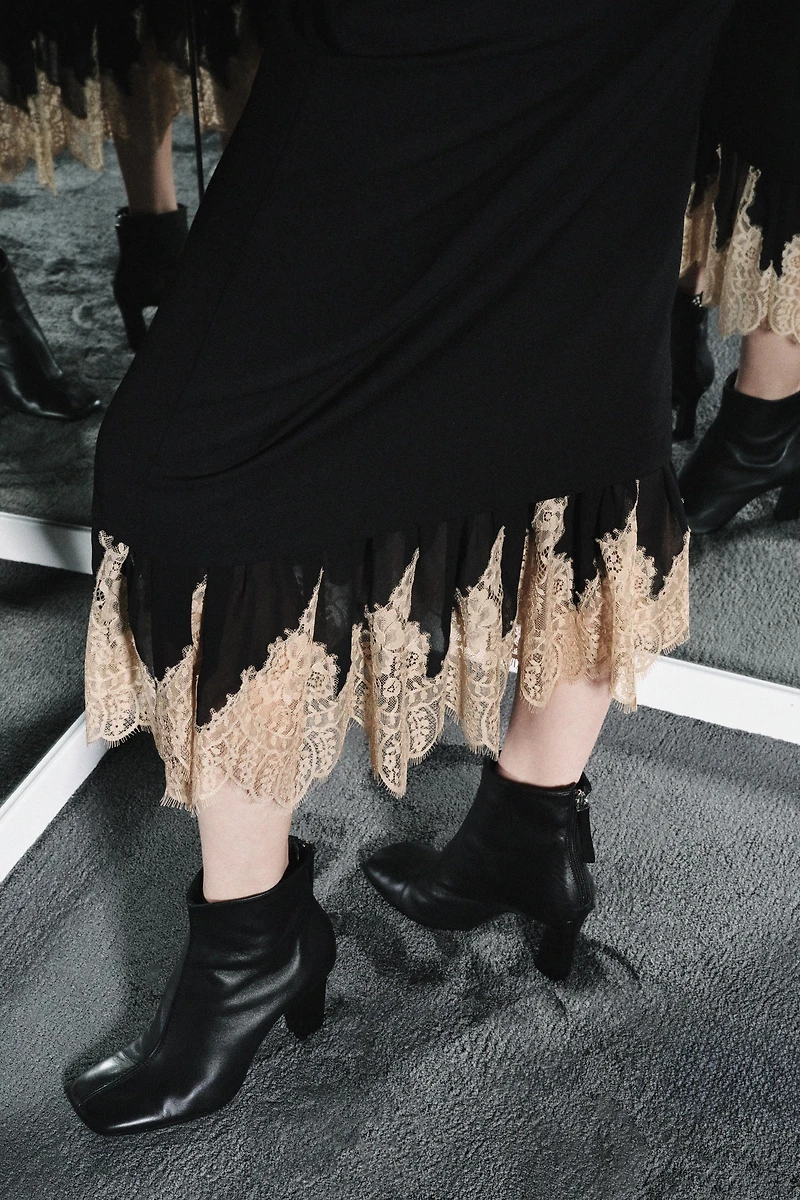 LIMITED EDITION LEATHER HEELED ANKLE BOOTS