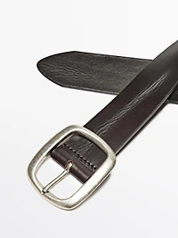 Nappa leather belt with rounded buckle