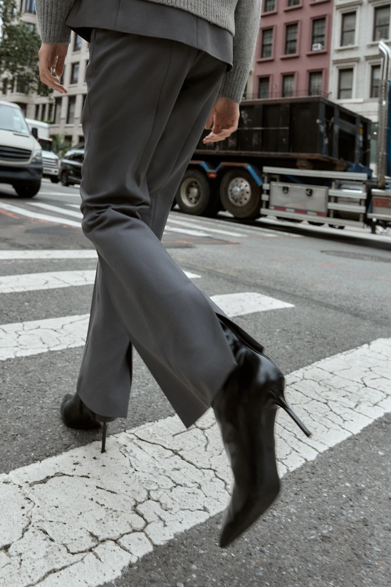 SLIT FLARE PANTS