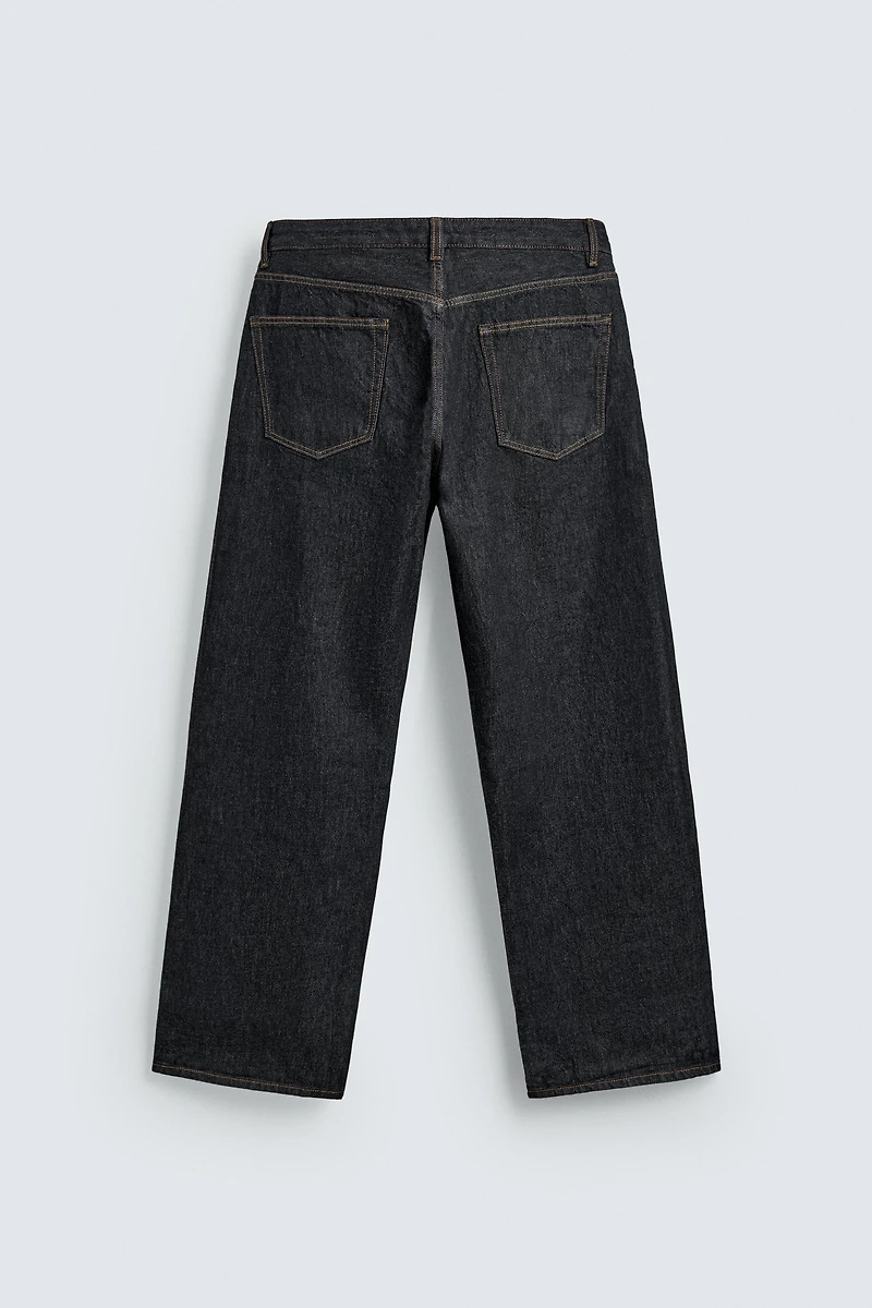 LOOSE FIT JEANS