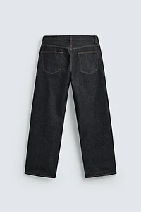 LOOSE FIT JEANS