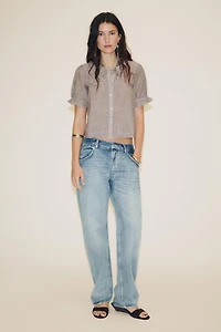 EMBROIDERED PETER PAN COLLAR SHIRT