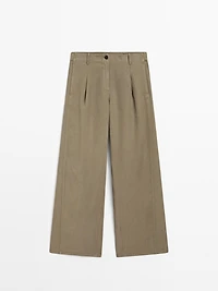 Flowing barrel fit trousers with seam detail