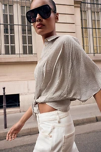 SHORT SLEEVE KNOTTED SHIRT