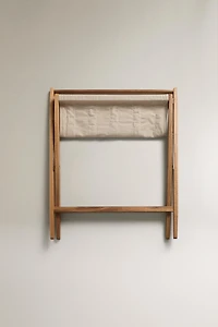 FOLDING LUGGAGE RACK