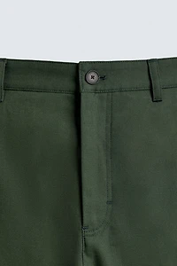 REGULAR FIT CARGO SHORTS