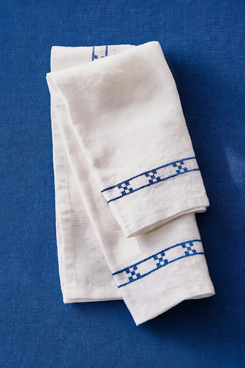GEOMETRIC EMBROIDERED NAPKINS (PACK OF 2)