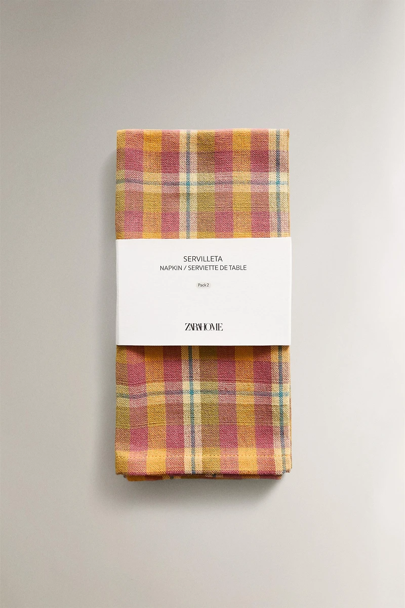 LOT DE 2 SERVIETTES DE TABLE À CARREAUX EN FIL TEINTÉ