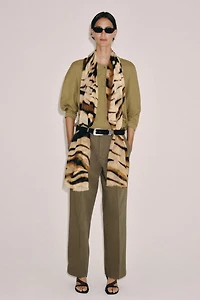ANIMAL PRINT MODAL SILK SCARF