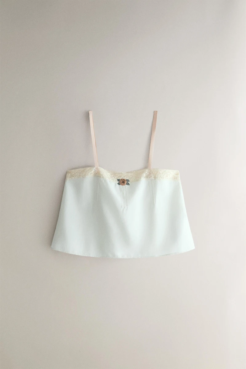 TOP DENTELLE FLEUR
