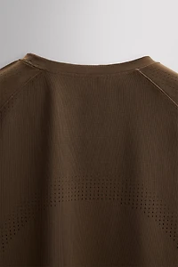 OPEN KNIT STRUCTURE T-SHIRT
