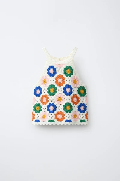TOP EN MAILLE CROCHET À FLEURS