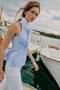 STRIPED SHIRT WITH BOW AND SLEEVELESS