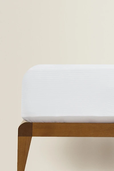 STRIPED COTTON MATTRESS PROTECTOR