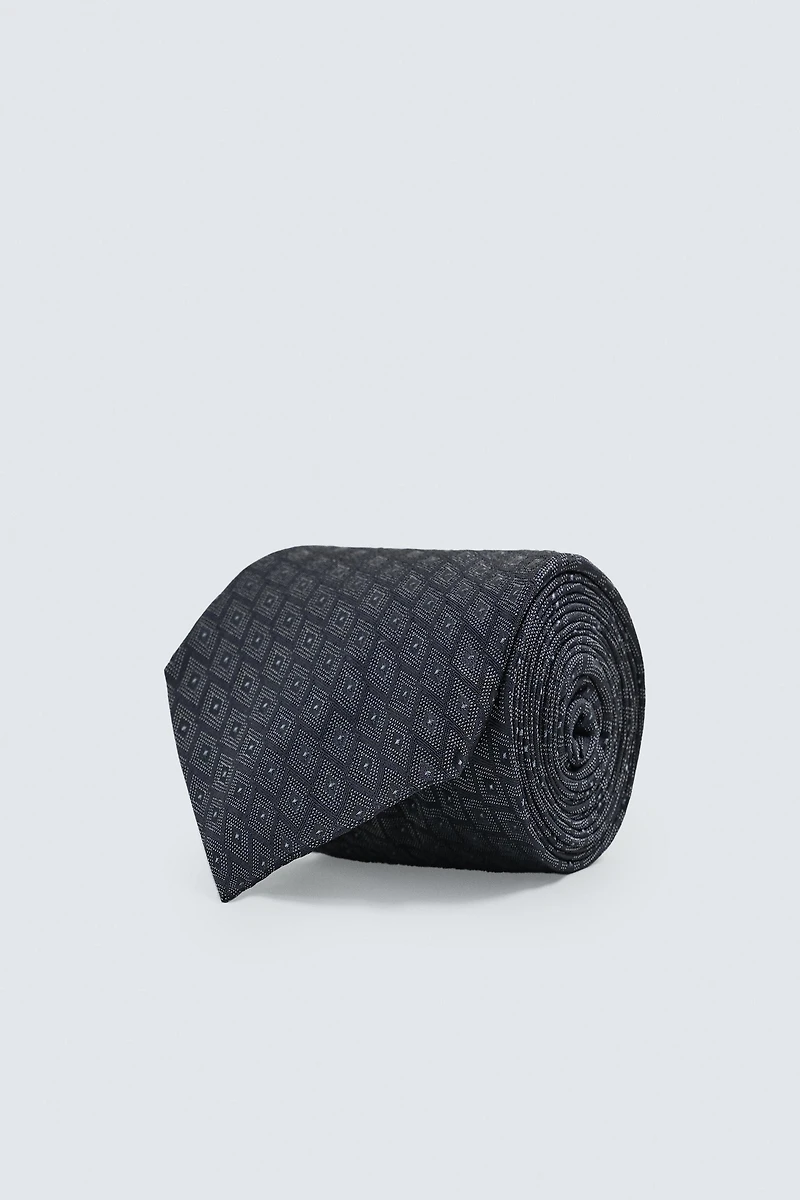 CRAVATE JACQUARD GÉOMÉTRIQUE 100% SOIE