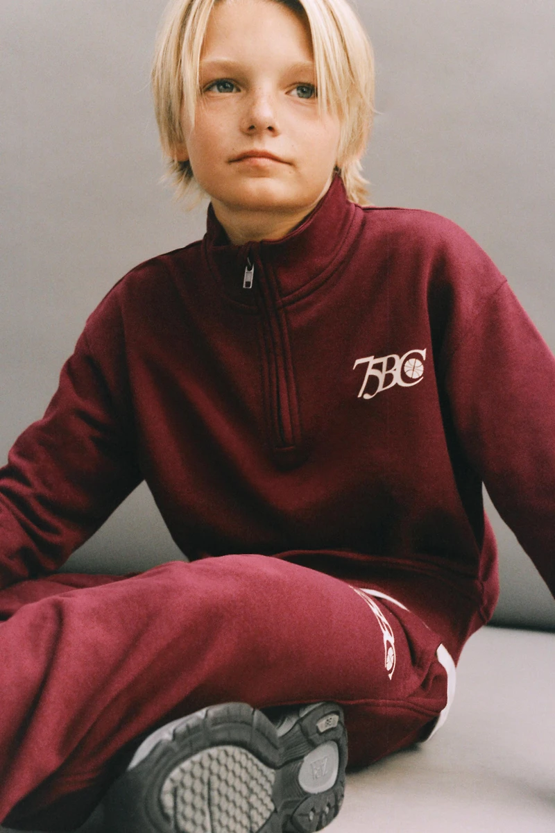 ENSEMBLE SWEAT ZIPPÉ ET PANTALON JOG TEXTE