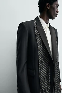 FOULARD FLUIDE AVEC VERROTERIES LIMITED EDITION