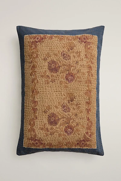 HOUSSE DE COUSSIN BRODÉE