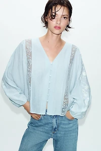 CONTRAST EMBROIDERED BLOUSE