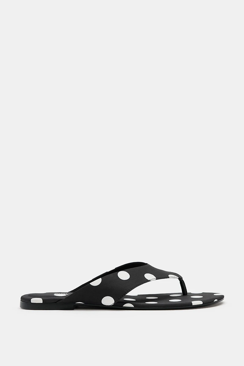 POLKA DOT FLAT SANDALS