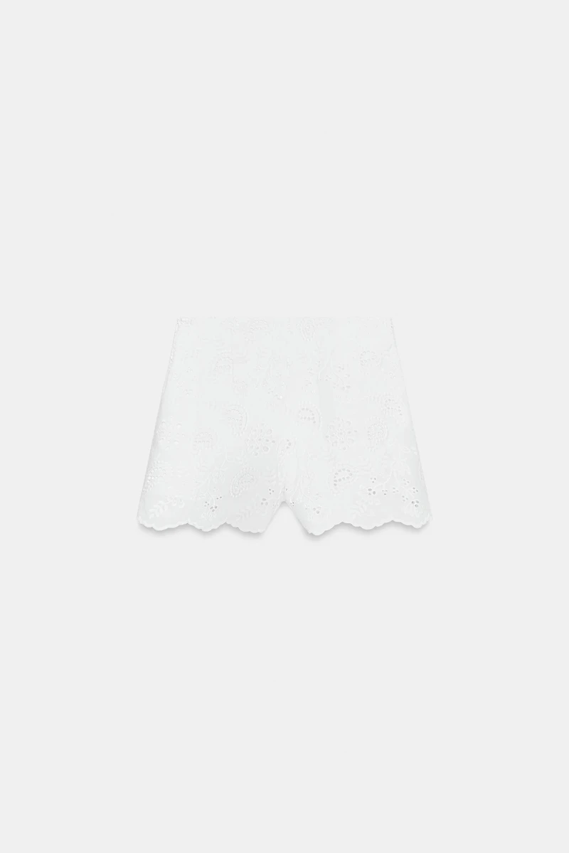 EMBROIDERED EYELET SHORTS
