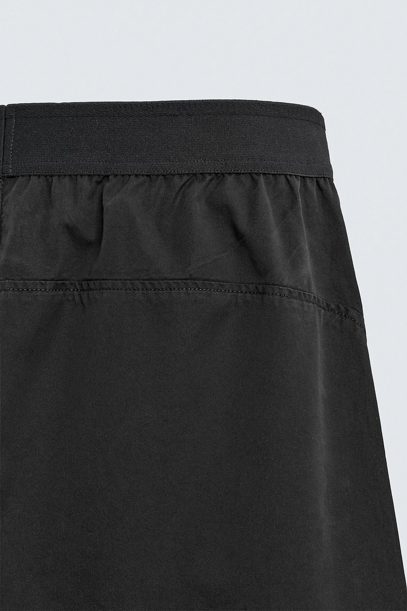 PANTALON PARACHUTE COUPE DÉCONTRACTÉE