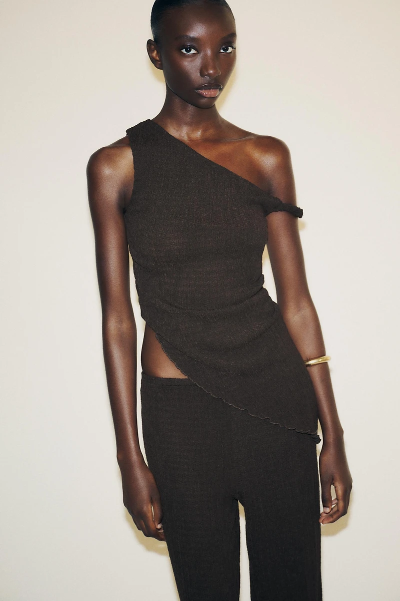 TEXTURED WIDE LEG PANTS