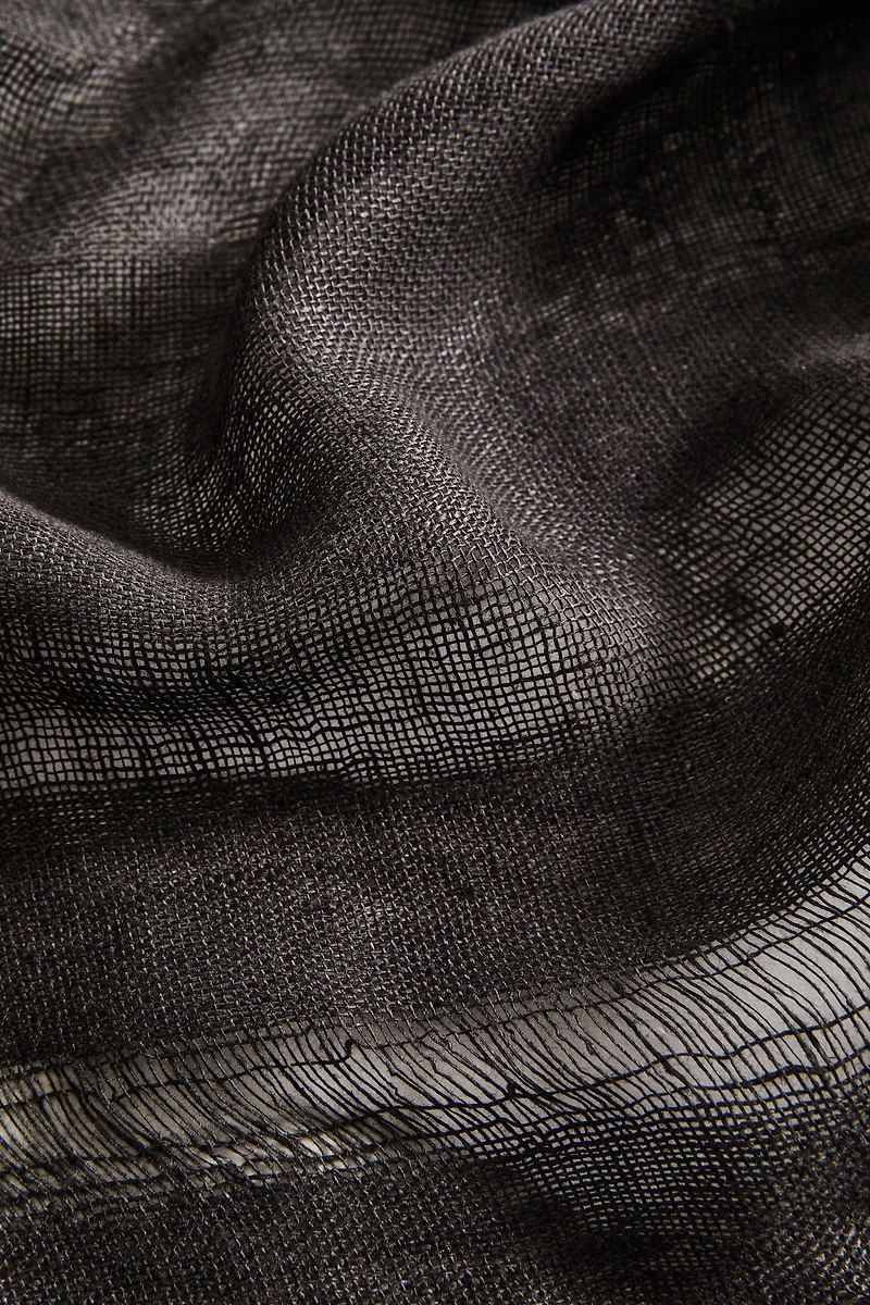 FRINGED LINEN BLANKET