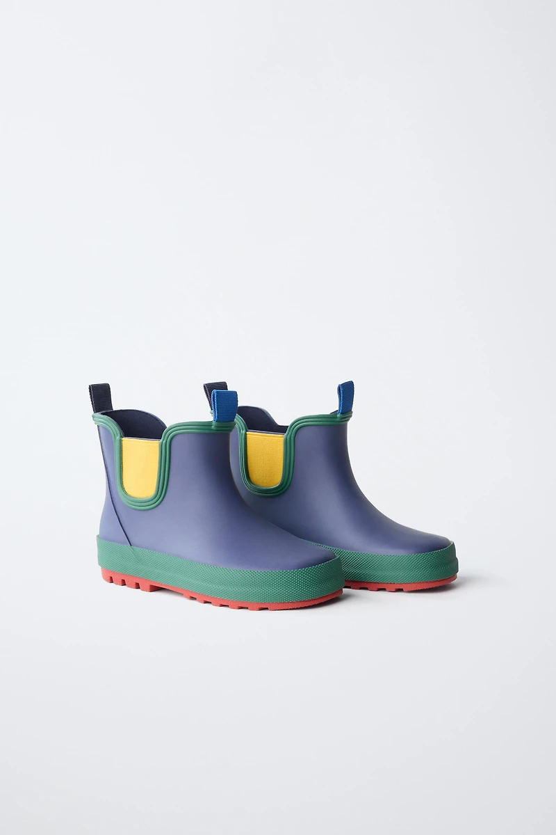 CHELSEA RAIN BOOTS