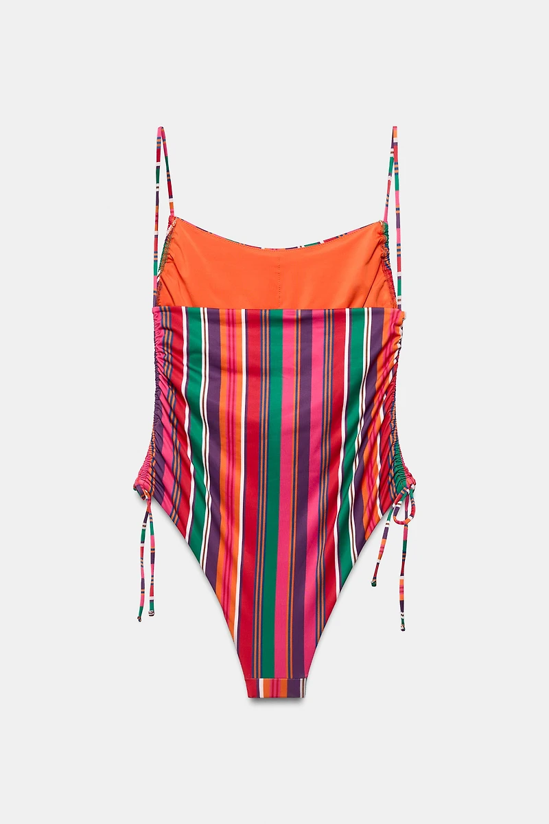 MAILLOT DE BAIN IMPRIMÉ À RAYURES AVEC PLIS LATÉRAUX
