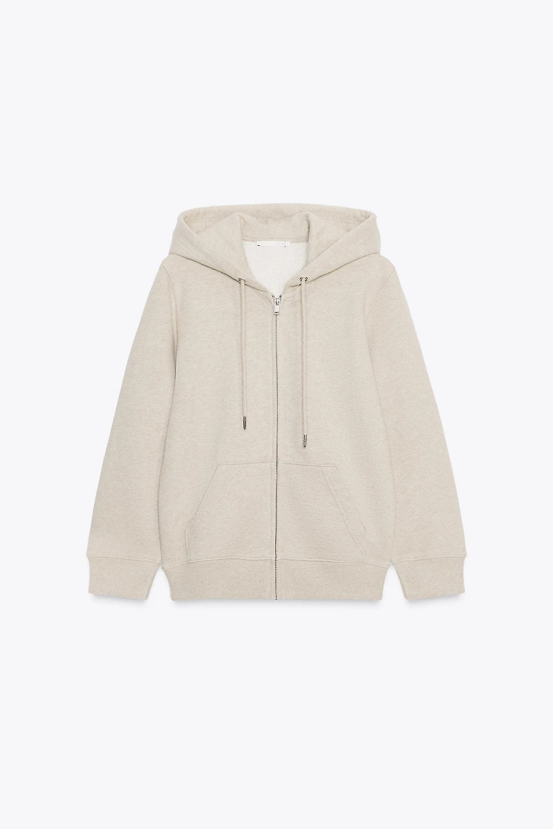HOODED SWEATSHIRT