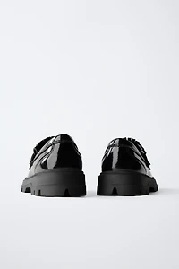 DETAIL LOAFERS