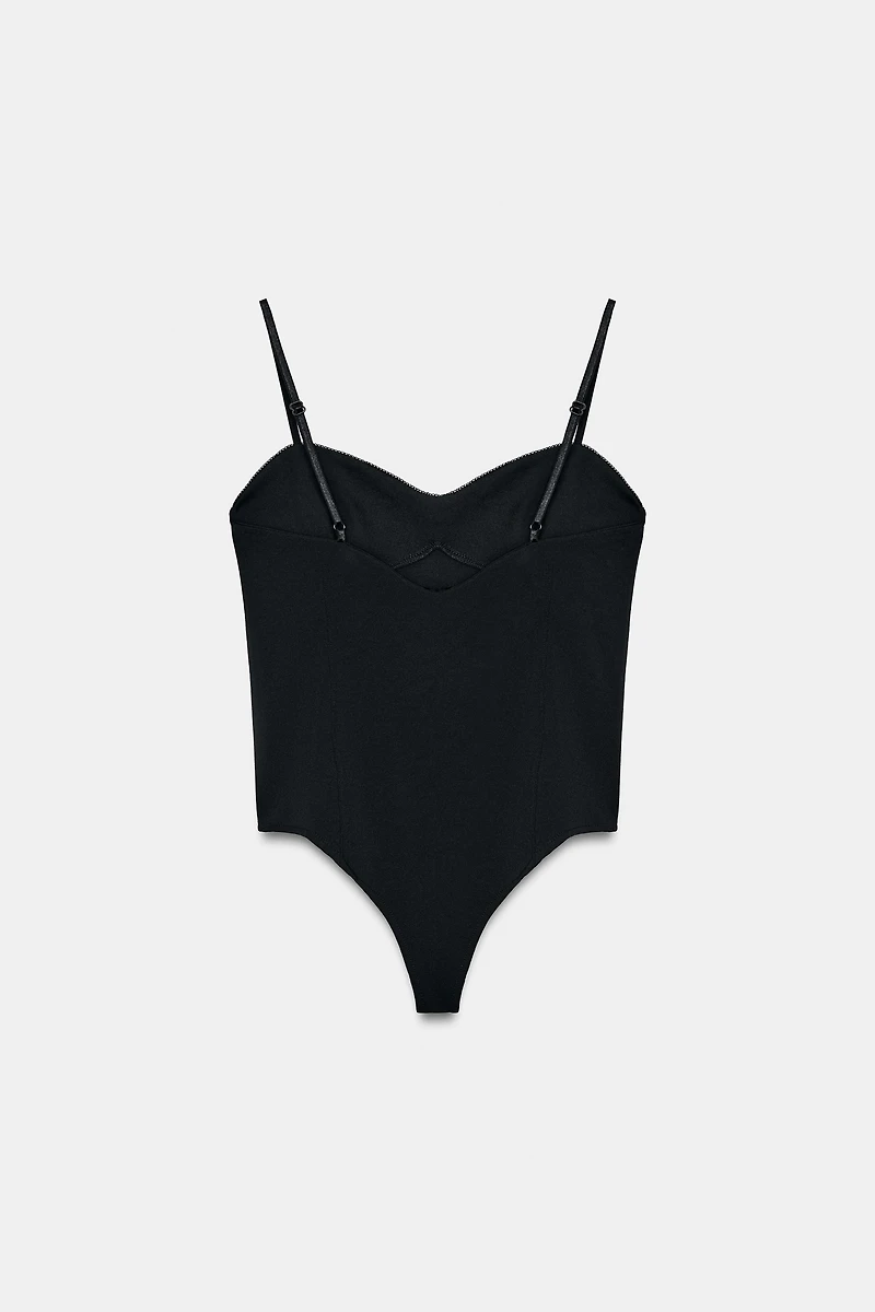 SWEETHEART NECKLINE BODYSUIT