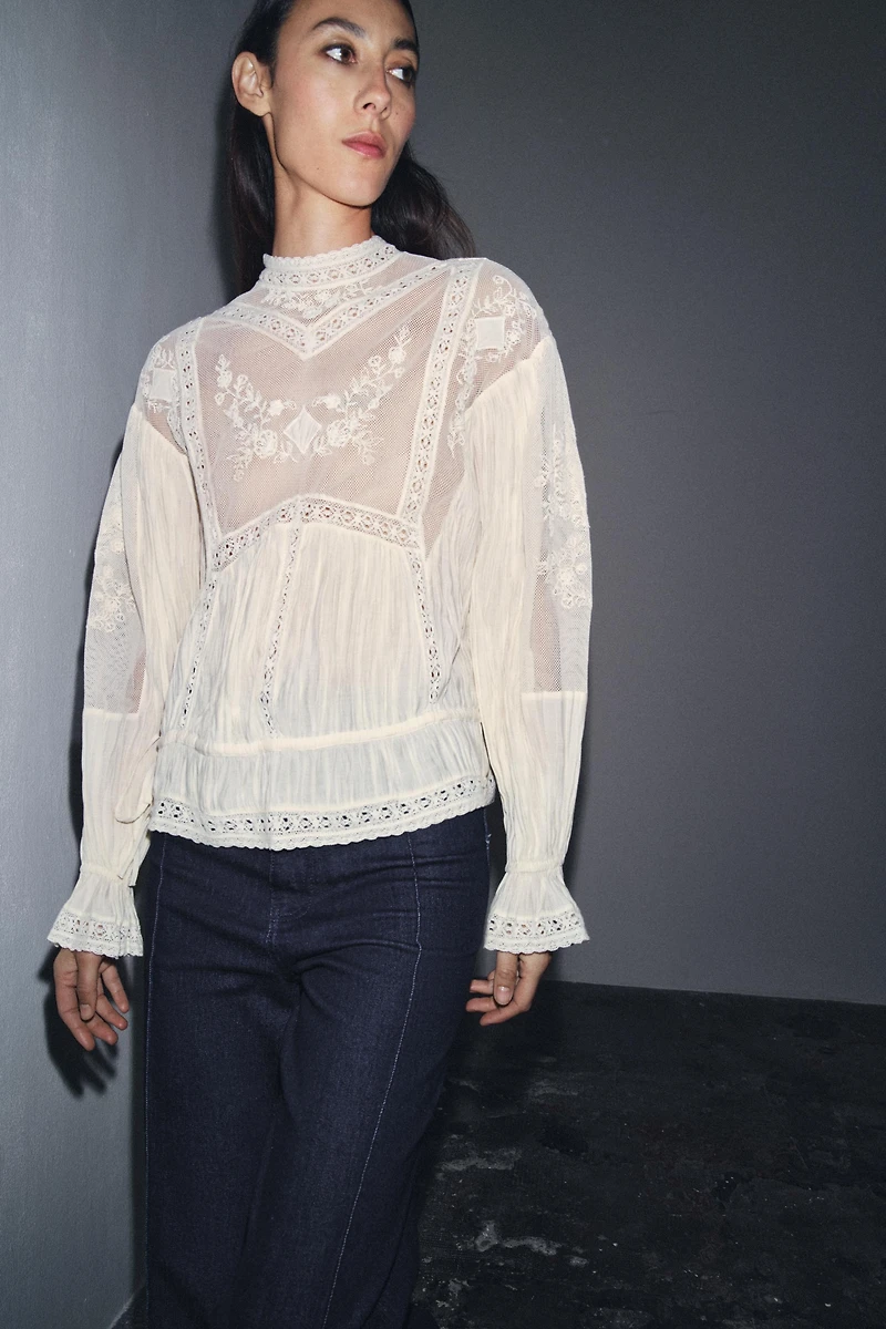 ZW COLLECTION EMBROIDERED ROMANTIC BLOUSE