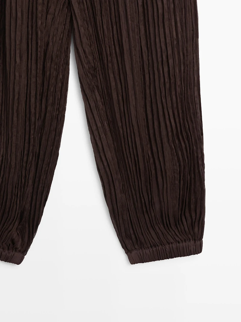 Sarouel trousers with pleated detail