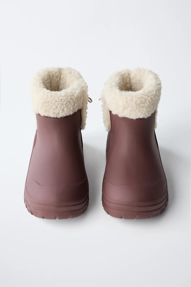FLEECE LINED RAIN BOOTS