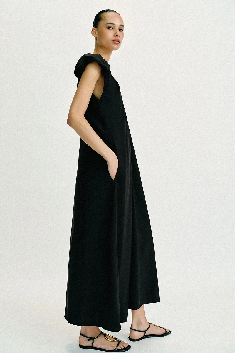LONG PUFF SLEEVE DRESS